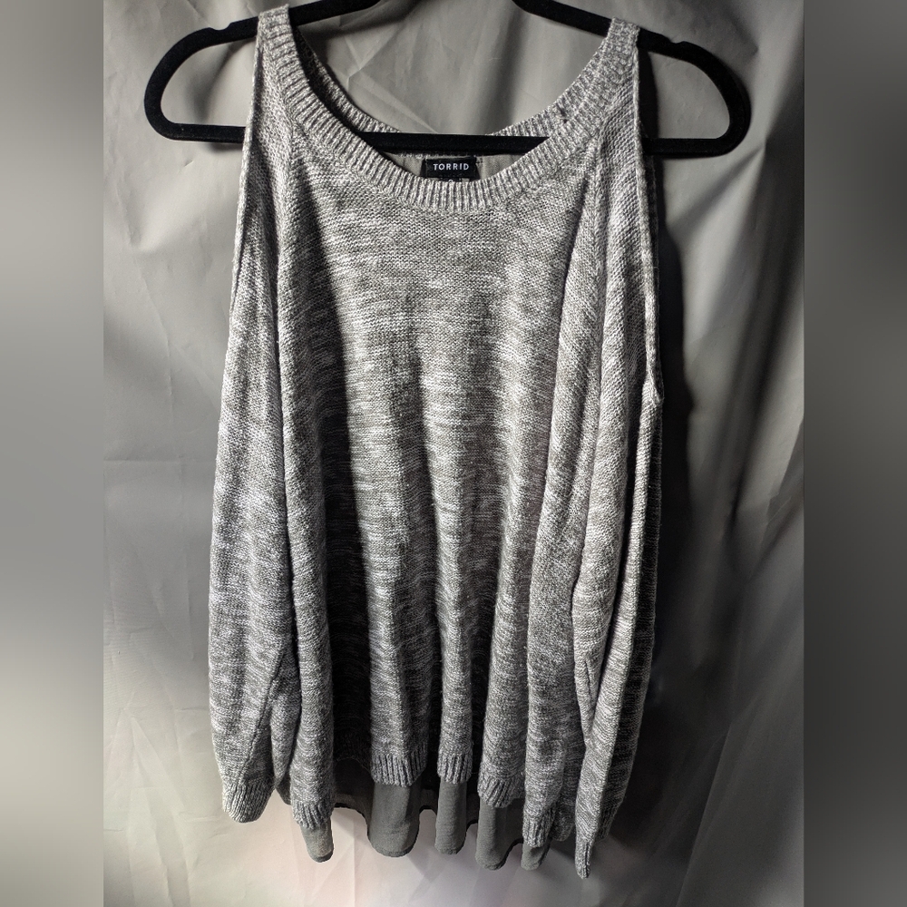 Torrid Gray Women's Crew Neck Sweater